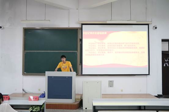说明: 6.17%20青年宣讲团走进太阳成集团tyc151cc/IMG_9083.JPG